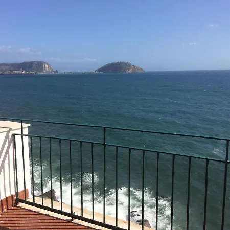 The Reef House * Pozzuoli
